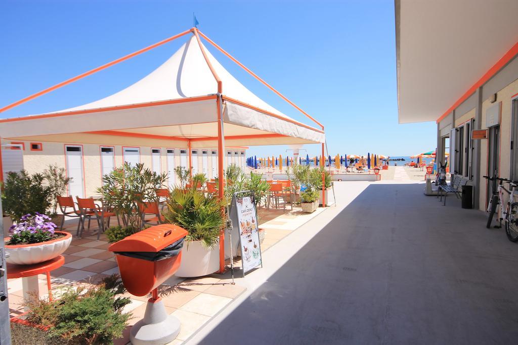 Agenzia Vear - Osti 100 Lido delle Nazioni Exterior foto